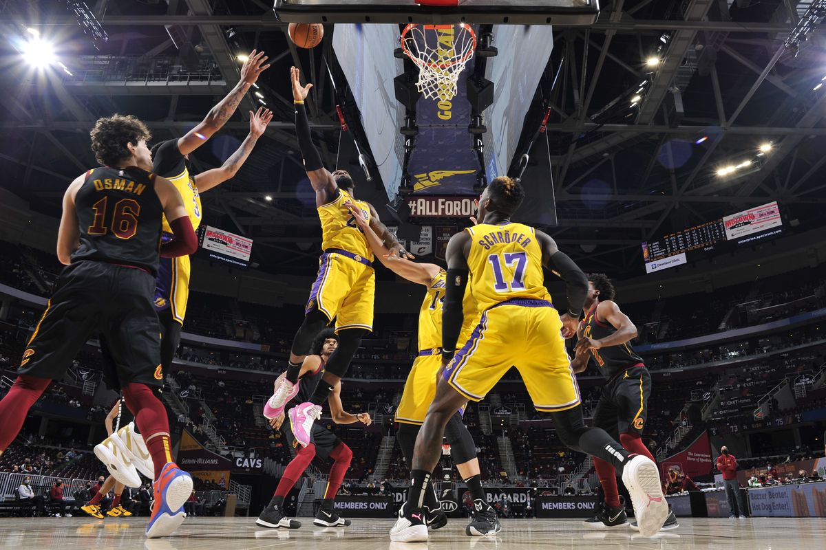 5 Things: LeBron & Lakers defeat Cavaliers