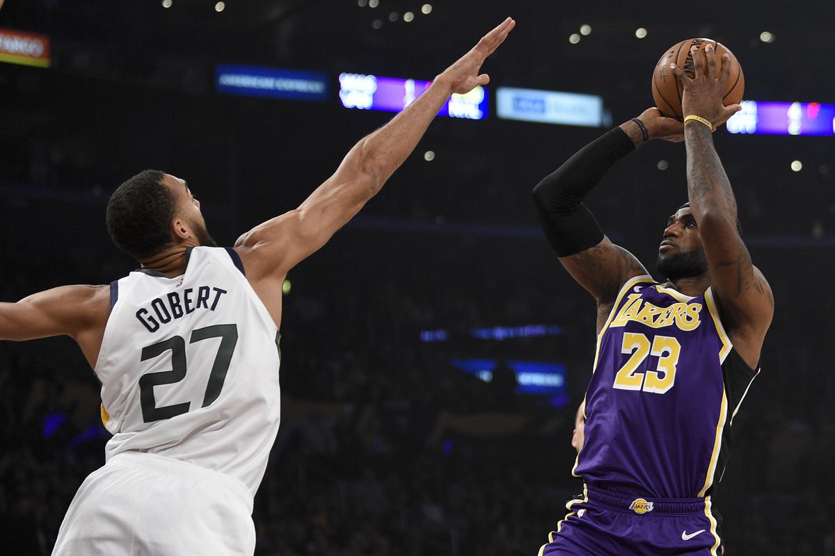 5 Things: Lakers lackluster showing results in 4th loss in a row