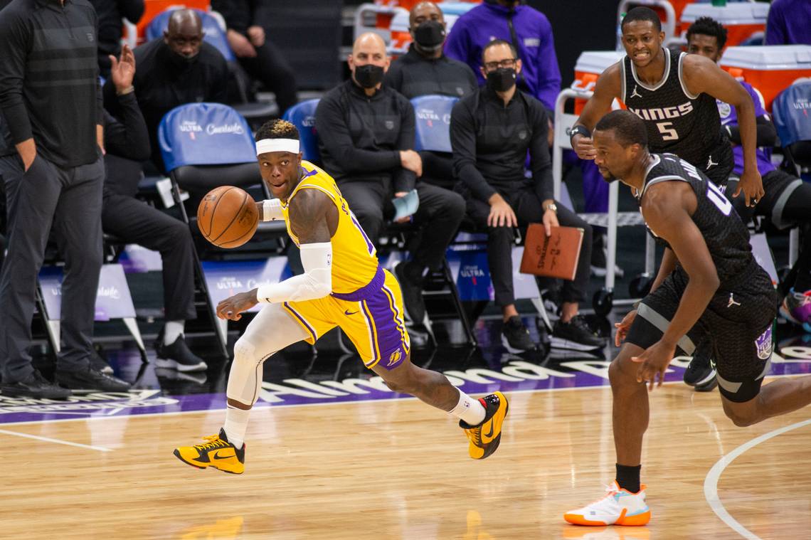 5 Things: Lakers start 7 game road trip by beating Kings