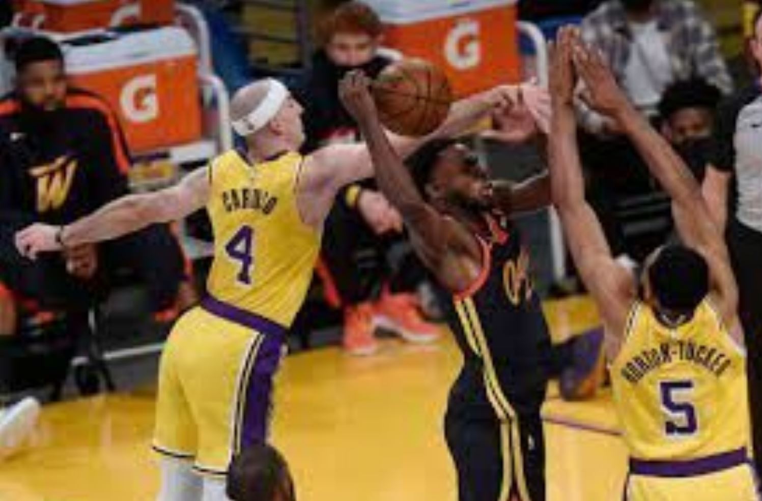 5 Things: Lakers take care of business against the Warriors