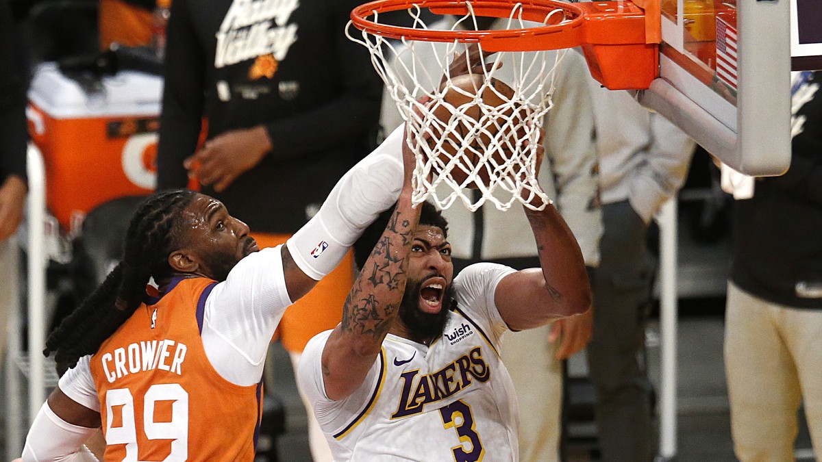 5 Things: Suns bring the heat and wilt the Lakers