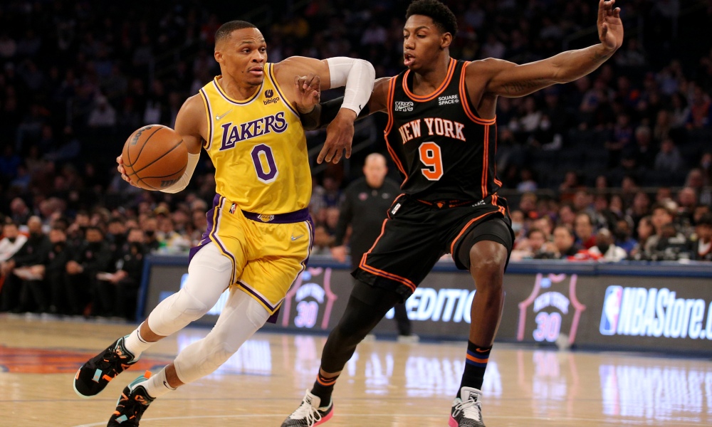 5 Things: Lakers show up late to Garden Party and lose to the Knicks