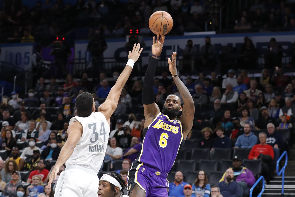 5 Things: Lakers finally down Thunder on third try