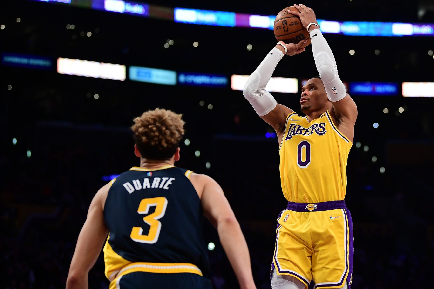 5 Things: Lakers fall to Indy, #0 benched down the stretch