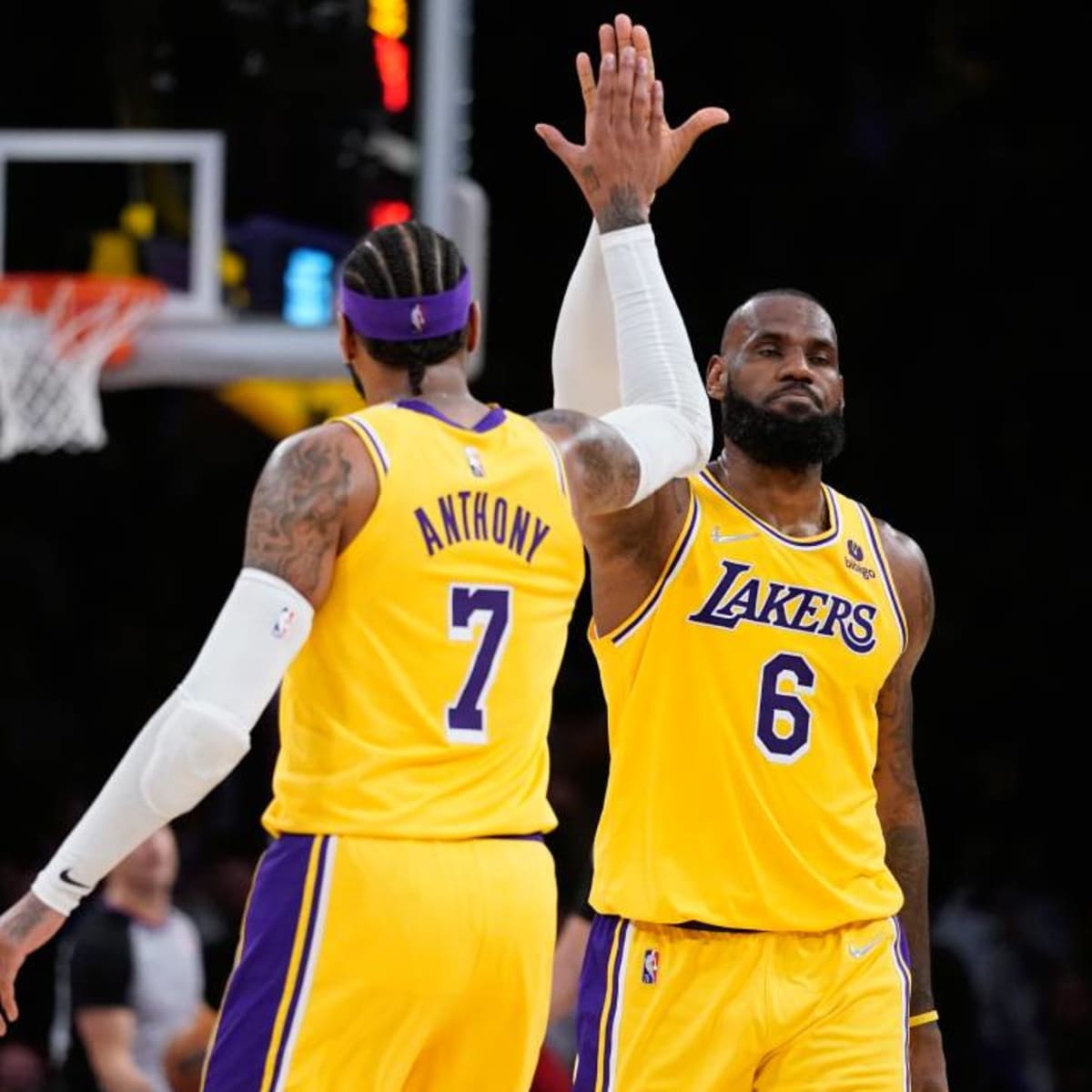 5 Things: Lakers stop skid by beating Warriors